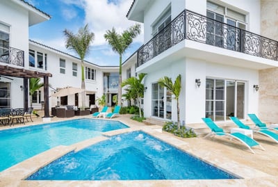 Luxury Villa Photo #10