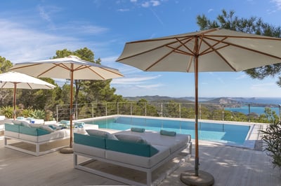Luxury Villa Photo #7
