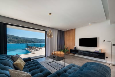 Luxury Villa Photo #40
