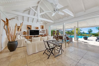 Luxury Villa Photo #18