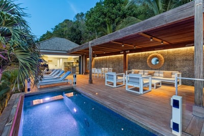 Luxury Villa Photo #6