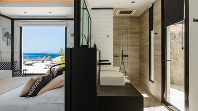 Luxury Villa Photo #44