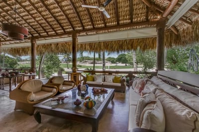 Luxury Villa Photo #10