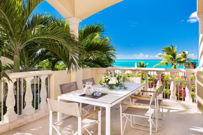 Luxury Villa Photo #3