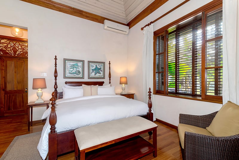 Hidden Bay by the Sea