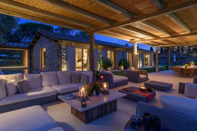 Luxury Villa Photo #15