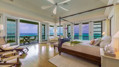 Luxury Villa Photo #38
