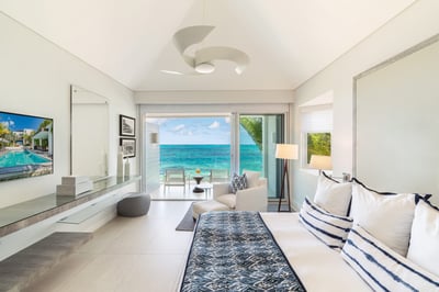 Luxury Villa Photo #7