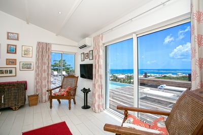 Luxury Villa Photo #29