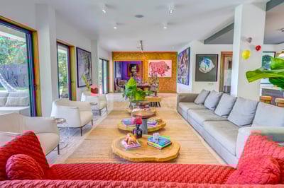 Luxury Villa Photo #17