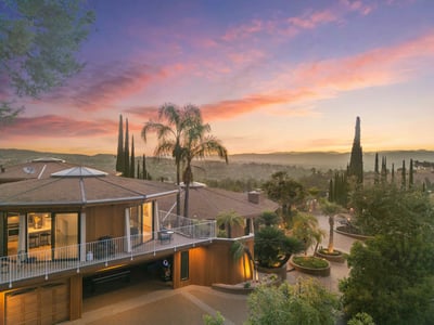 Luxury Villa Photo #6