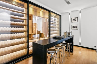 Luxury Villa Photo #18