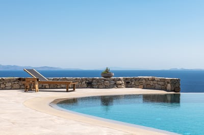 Luxury Villa Photo #9
