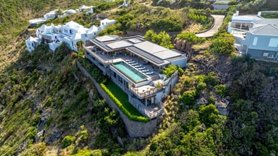 Luxury Villa Photo #2