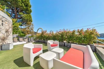 Luxury Villa Photo #10