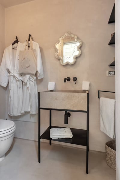 Luxury Villa Photo #24