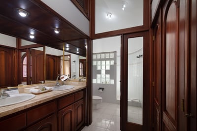 Luxury Villa Photo #19
