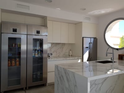 Luxury Villa Photo #8