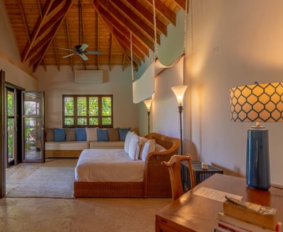 Luxury Villa Photo #56