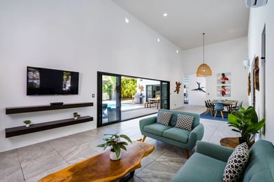 Luxury Villa Photo #11