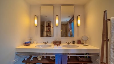Luxury Villa Photo #57