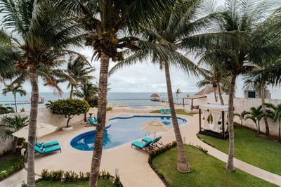 Luxury Villa Photo #3