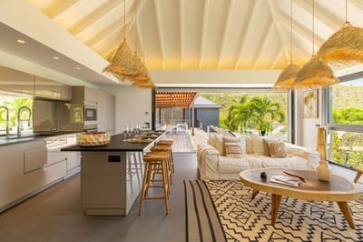 Luxury Villa Photo #11