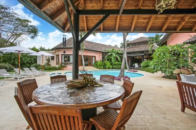 Luxury Villa Photo #12