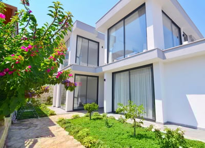 Luxury Villa Photo #8