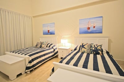 Luxury Villa Photo #27