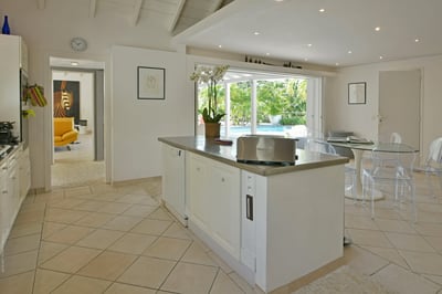 Luxury Villa Photo #24