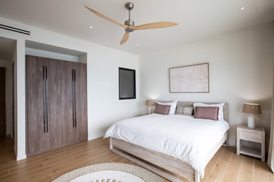 Luxury Villa Photo #25