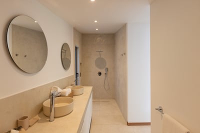 Luxury Villa Photo #50