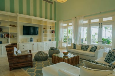 Luxury Villa Photo #55
