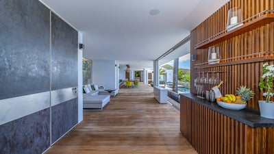 Luxury Villa Photo #21