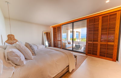 Luxury Villa Photo #37