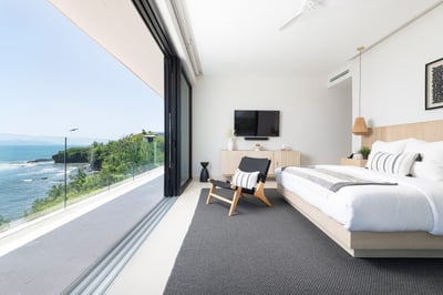 Luxury Villa Photo #34