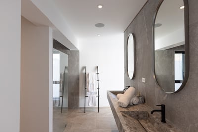 Luxury Villa Photo #60