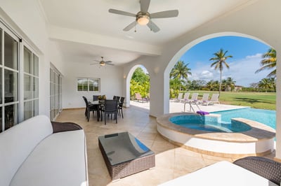 Luxury Villa Photo #15