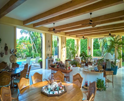 Luxury Villa Photo #21