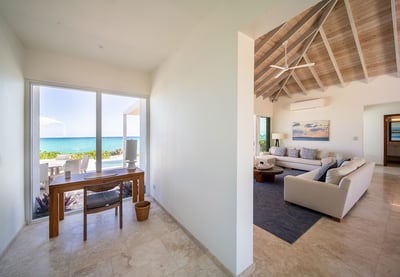 Luxury Villa Photo #6