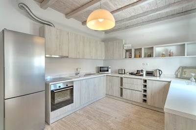 Luxury Villa Photo #10