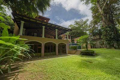 Luxury Villa Photo #10