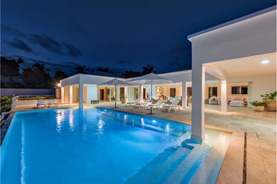 Luxury Villa Photo #5