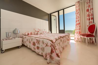 Luxury Villa Photo #33