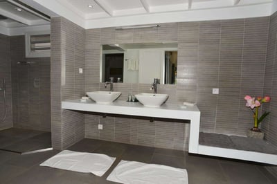 Luxury Villa Photo #21