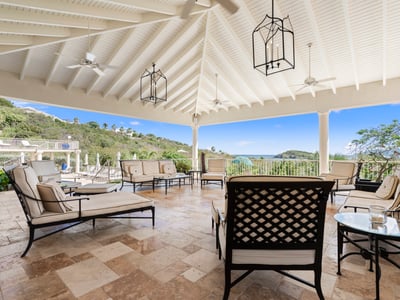 Luxury Villa Photo #9