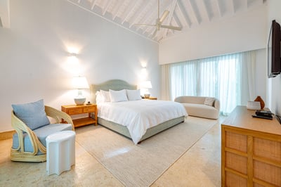 Luxury Villa Photo #21