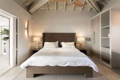 Luxury Villa Photo #29