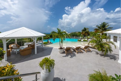 Luxury Villa Photo #7